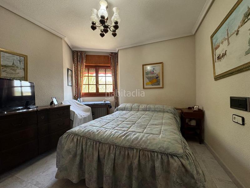 Foto 24b33a3b-bba1-48cd-85e3-0200fe069b03. Chalet  independiente en venta en las paulinashogar provincial en Alicante