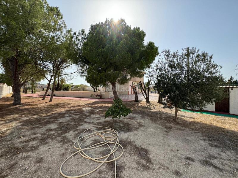 Foto a3c9dd32-0da6-4061-9858-0c4e2163e672. Chalet  independiente en venta en las paulinashogar provincial en Alicante