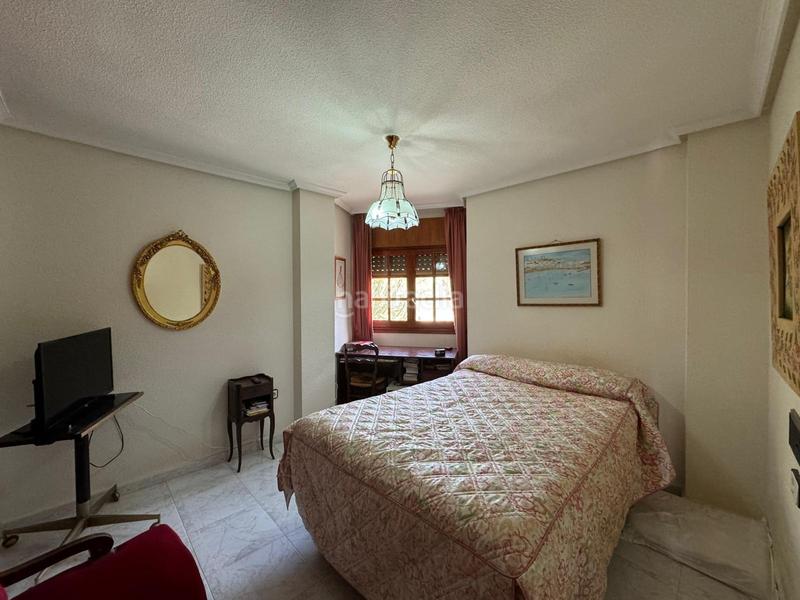 Foto ba6f0182-71f2-441f-b189-4065f1e0dba7. Chalet  independiente en venta en las paulinashogar provincial en Alicante
