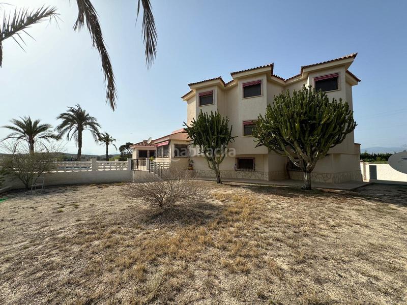 Foto c385765e-bc01-4a1b-95ce-f51a2111790e. Chalet  independiente en venta en las paulinashogar provincial en Alicante