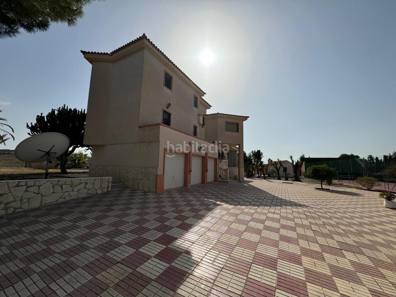 Foto e4a5b281-d6b0-4a75-baca-9808cb326187. Chalet  independiente en venta en las paulinashogar provincial en Alicante