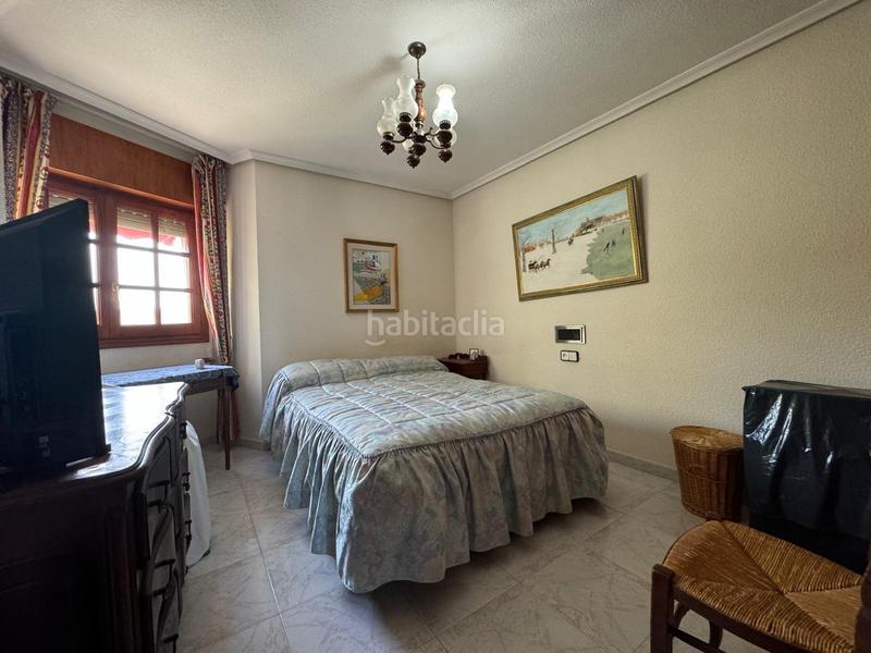 Foto e6828463-d567-4f62-a6dd-2e7461050431. Chalet  independiente en venta en las paulinashogar provincial en Alicante