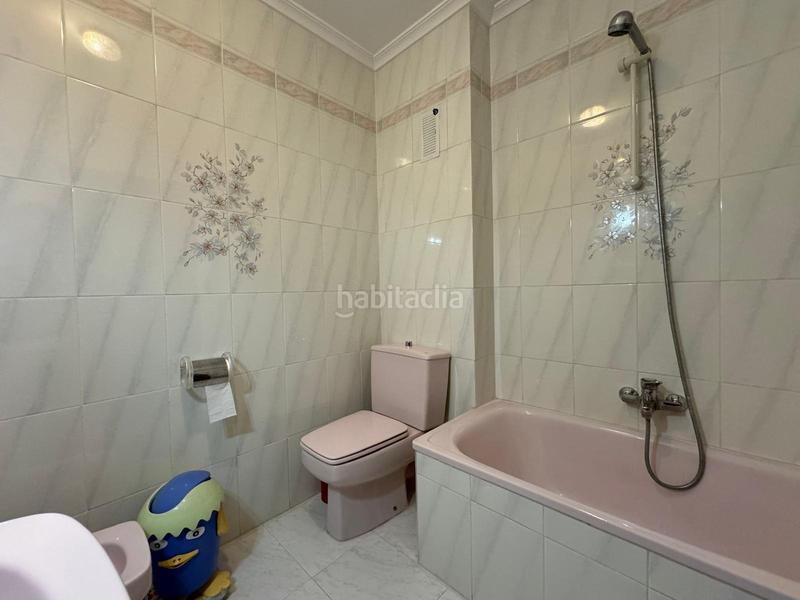 Foto ea1a5161-11bc-43e5-8943-5bdca235ed72. Chalet  independiente en venta en las paulinashogar provincial en Alicante