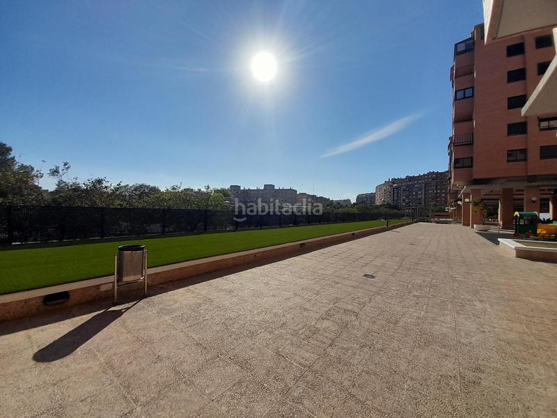 Foto c2fcac79-1597-4b5d-8a30-3fa5fb47a608. Pis amb calefacció aparcament piscina a Garbinet - Parque de las Avenidas Alicante