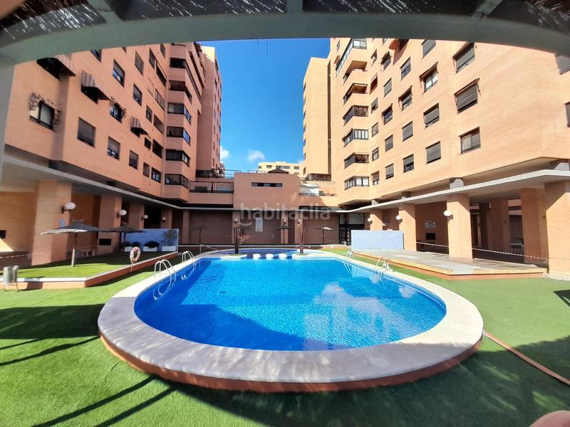 Foto e5506634-d572-4490-aea2-0dd5d95b3d76. Pis amb calefacció aparcament piscina a Garbinet - Parque de las Avenidas Alicante