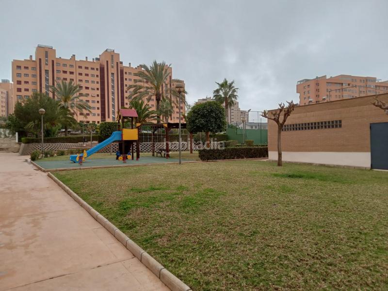 Foto 14a63d44-737a-4ba2-a716-5ad90cb4ef10. Lloguer pis amb calefacció aparcament piscina a Playa de San Juan Alicante