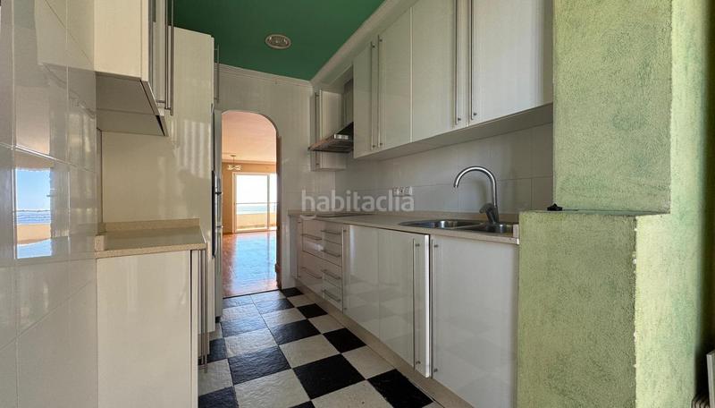 Foto f1b8f5fb-a43e-4951-8c61-7f506858c3b7. Piso apartamento en venta en la Albufereta en Albufereta Alicante
