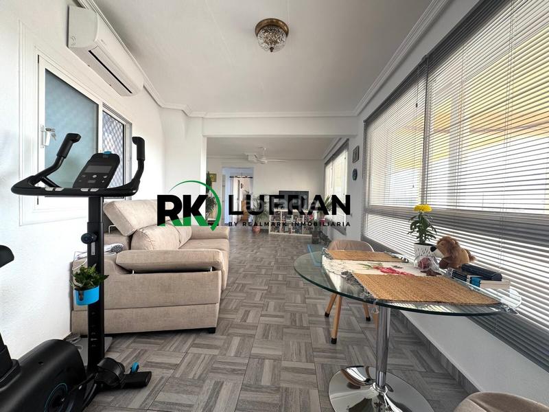 Foto 99689fcc-a2d8-4c37-bb7a-28d4a4187530. Pis amb aparcament a Goteta Alicante