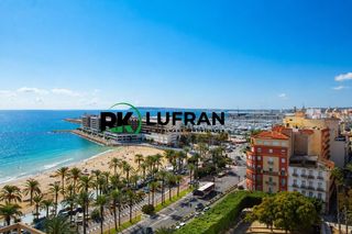 Apartament  Calle paseito ramiro. Piso con vistas al postiguet y puerto deportivo