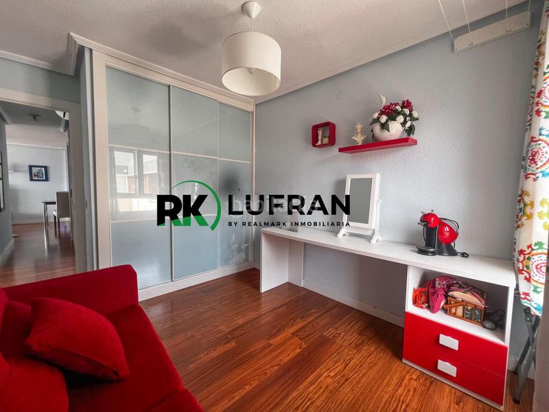 Foto 432f6d3c-4dfe-4c8f-8c32-1f9857f86d8e. Piso apartamento con vistas increíbles en Juan XXIII Alicante