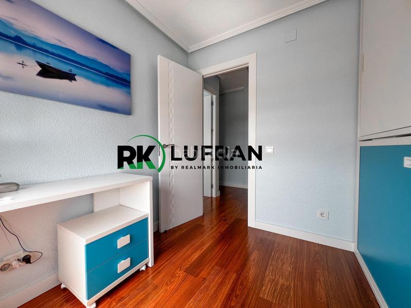 Foto 850cbf19-326d-4df5-880f-dc764b5a0a3e. Piso apartamento con vistas increíbles en Juan XXIII Alicante