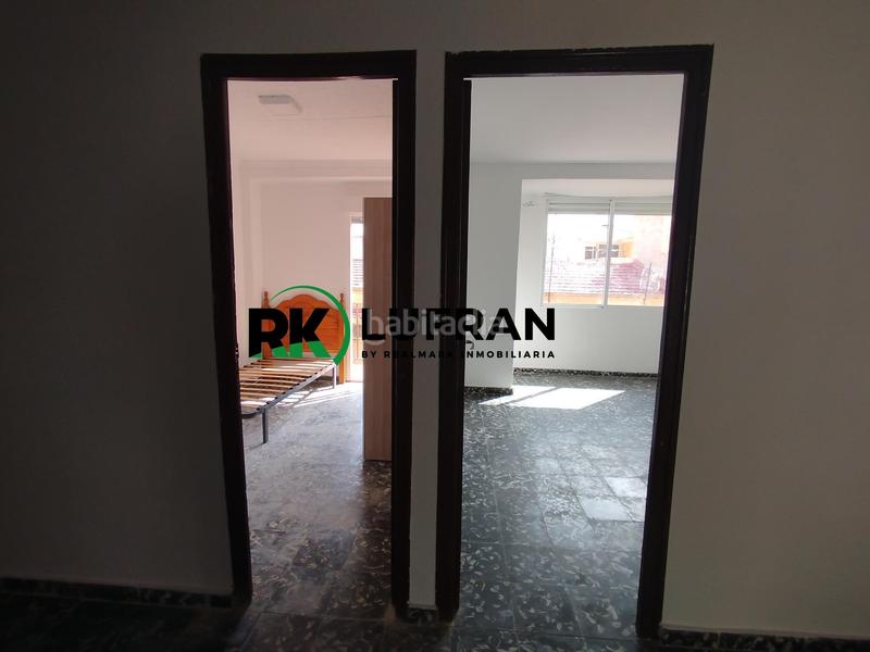 Foto b2af8faa-e7a3-4625-9ea5-d2b2c35bc673. Piso  listo para entrar a vivir o como inversión. en Elda
