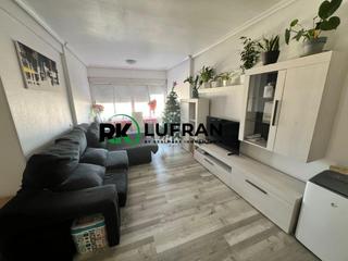 Appartement à Juan XXIII. Piso en alicante