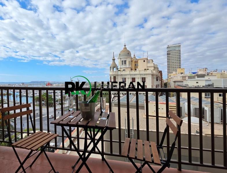 Foto 49ccf4fc-66b1-4803-9452-9a9636e39d1b. Pis a Casco Antiguo - Sta. Cruz - Ayuntamiento Alicante