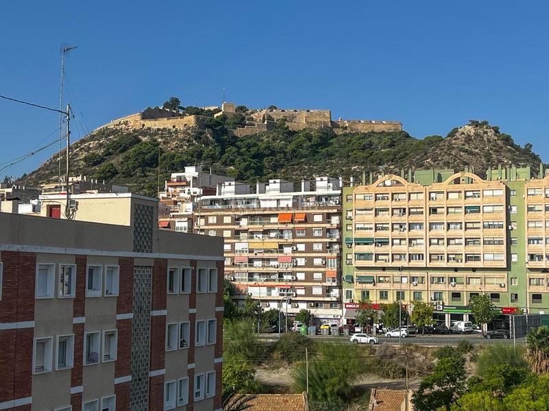 Foto 6fe22ea1-f520-4887-943d-66f5dd11f3b8. Appartement mit parking in Goteta Alicante