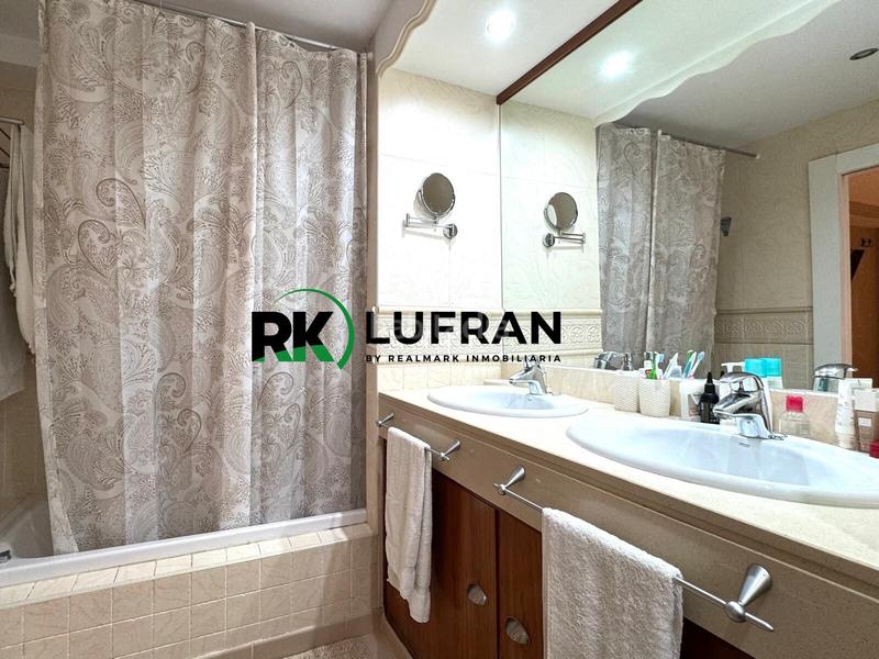 Foto 89911c26-73aa-4399-be49-243ccd5f77a6. Piso  en venta en calle mayor en Casco Antiguo - Sta. Cruz - Ayuntamiento Alicante