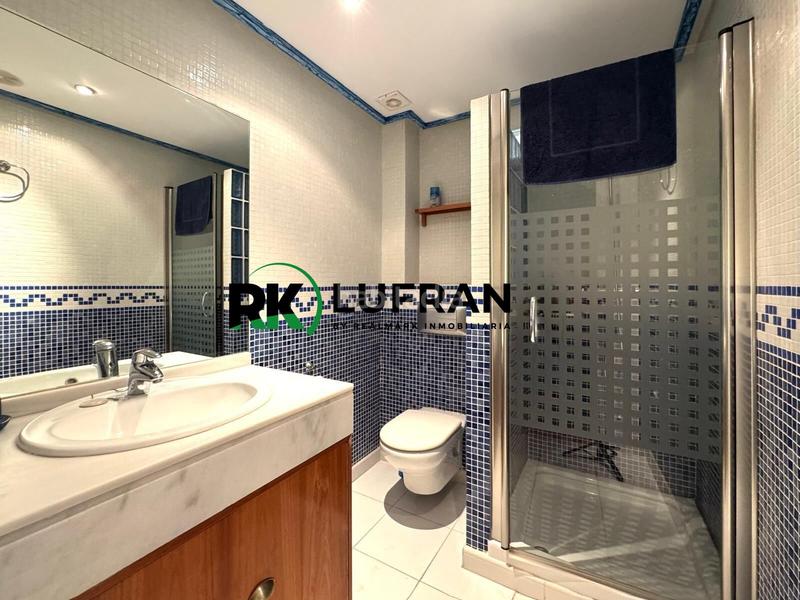 Foto a6404107-9e33-4cd1-a386-b77ae0444ab3. Piso  en venta en calle mayor en Casco Antiguo - Sta. Cruz - Ayuntamiento Alicante