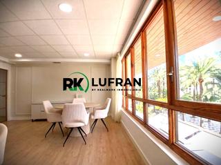 Rent Office space in Casco Antiguo - Sta. Cruz - Ayuntamiento. Despacho en explanada de españa  puerto deportivo