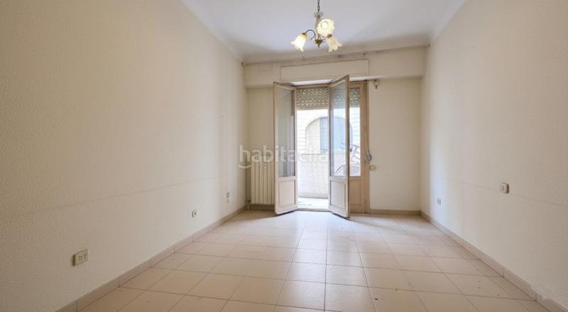 Foto c99c1a60-d8da-43eb-b243-5f656bbf5efe. Pis a Barrio del Centro Alicante