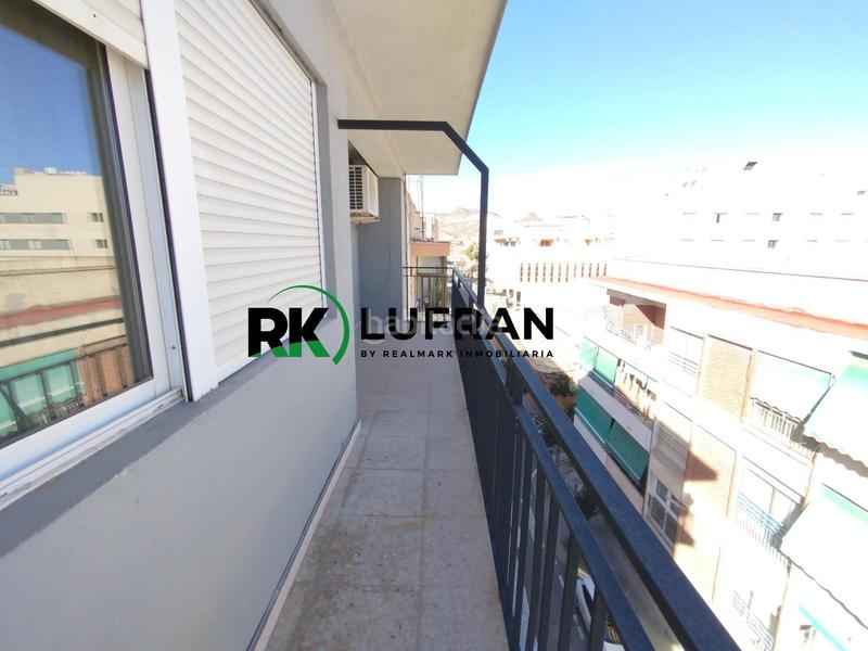 Foto 5d0d5bae-8fb3-4142-b7b9-4d89e1d87f7a. Flat in Plaza de Toros-Avenida Chapí-Trinquete Elda