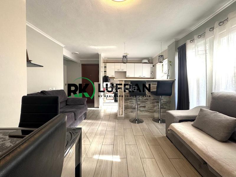 Foto ce3d58f5-1aa3-4aab-a4e8-b4d5516a6381. Appartement dans Colonia Requena Alicante