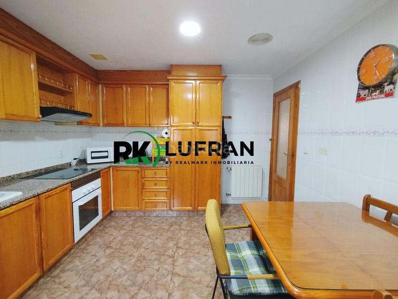 Foto 255fd33a-4c3b-4e64-878d-98ad5fa74dce. Casa fantastico adosado elda en Petrer