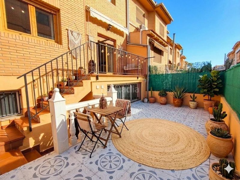 Foto 41427a85-000a-4607-a511-8397e0eb6176. Casa fantastico adosado elda en Petrer