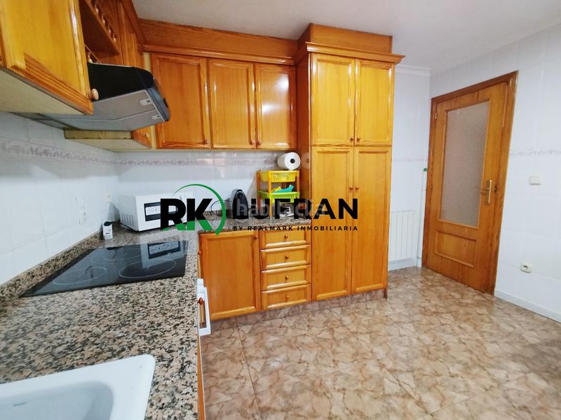 Foto ab49e780-4103-4a1f-9c56-c07f64ee0497. Casa fantastico adosado elda en Petrer