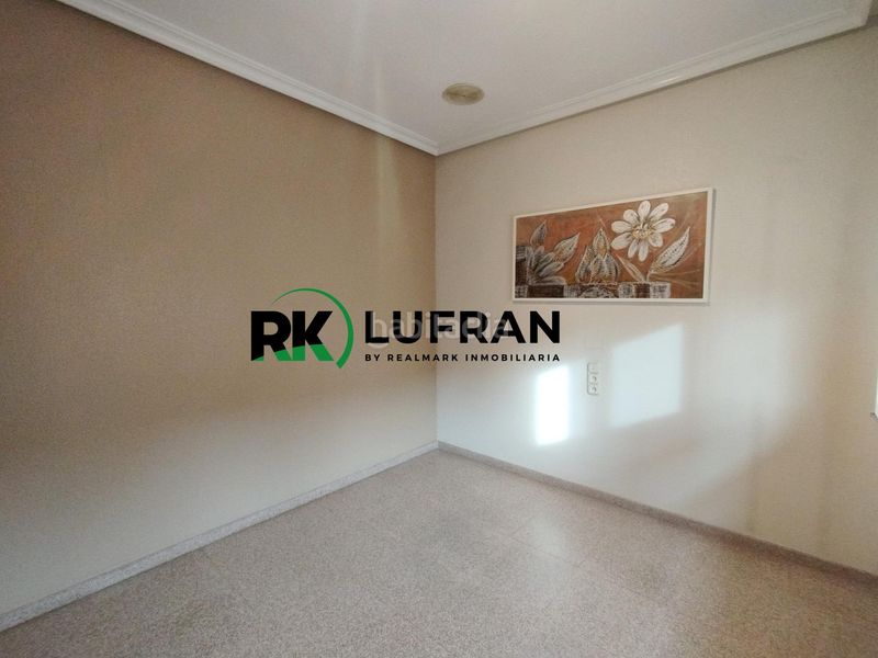 Foto c3a52fb6-8fc1-41f4-b9fa-cc665d9906a8. Casa fantastico adosado elda en Petrer