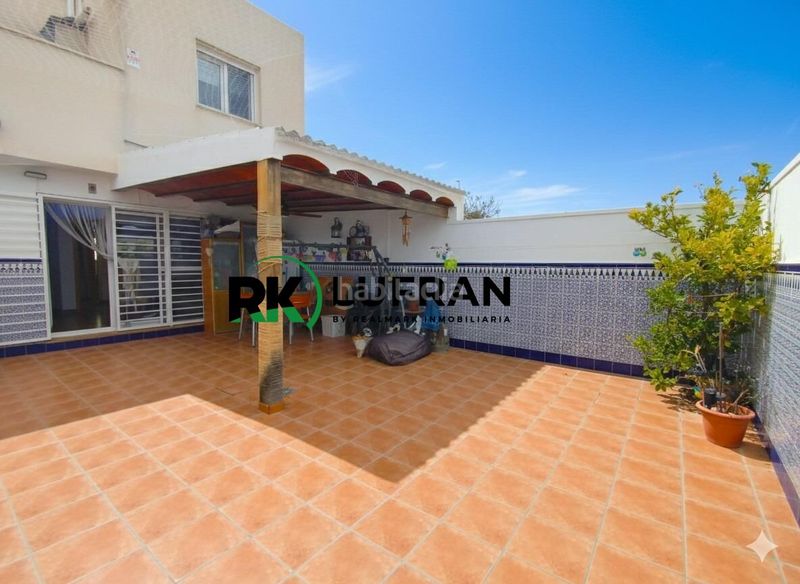 Foto 53e11ea2-12d4-43b5-9ce1-b648e56b3432. Casa amb aparcament a Sax