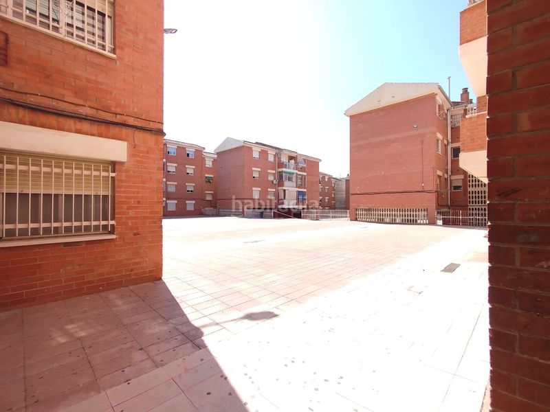 Foto bbce69db-70e9-40f8-aeab-668e9cba082d. Flat with parking in Las Trescientas-San Francisco-Ciudad Vergel Elda