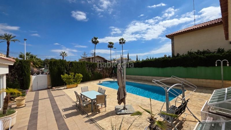 Foto 73d09367-61a0-40f4-ab32-66361a10c553. Xalet amb aparcament piscina a Ciutat Jardí - Torreta Verdí Elche / Elx