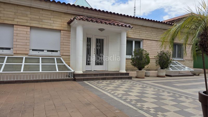 Foto 848a7617-eb51-4eb9-9018-b608892880e6. Xalet amb aparcament piscina a Ciutat Jardí - Torreta Verdí Elche / Elx