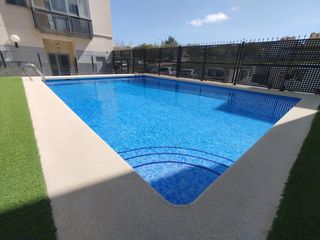 Apartament a Las Fuentes-Los Cipreses. Piso en urba con garaje y piscina