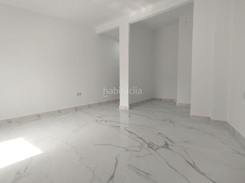 Foto f9633e0e-b274-4d05-b7bc-7e38a3b68668. Casa a Xixona