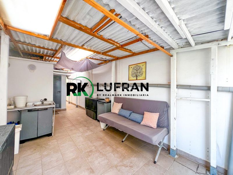 Foto 2cdcc9fd-5635-4f01-8543-c74ca1a5def5. Edificio  a la venta en el centro en Barrio del Centro Alicante
