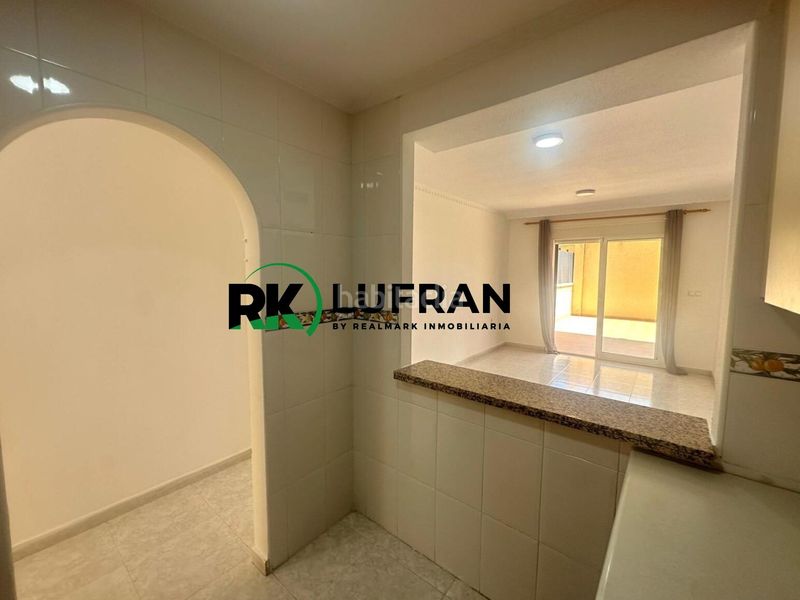 Foto 1f9a7507-f213-461b-b111-006776465014. Planta baixa amb piscina a Algorfa