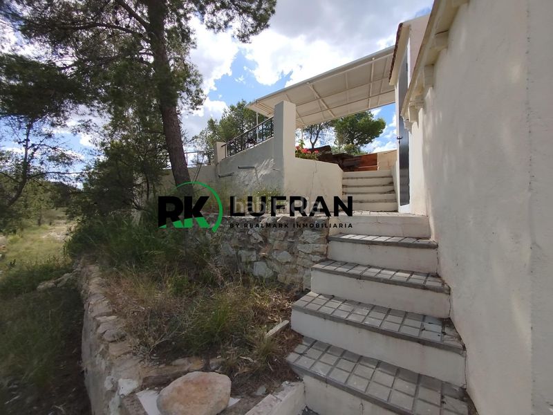 Foto b2531b64-3987-40f2-a9a1-66f7cd9040f4. Casa a Xixona