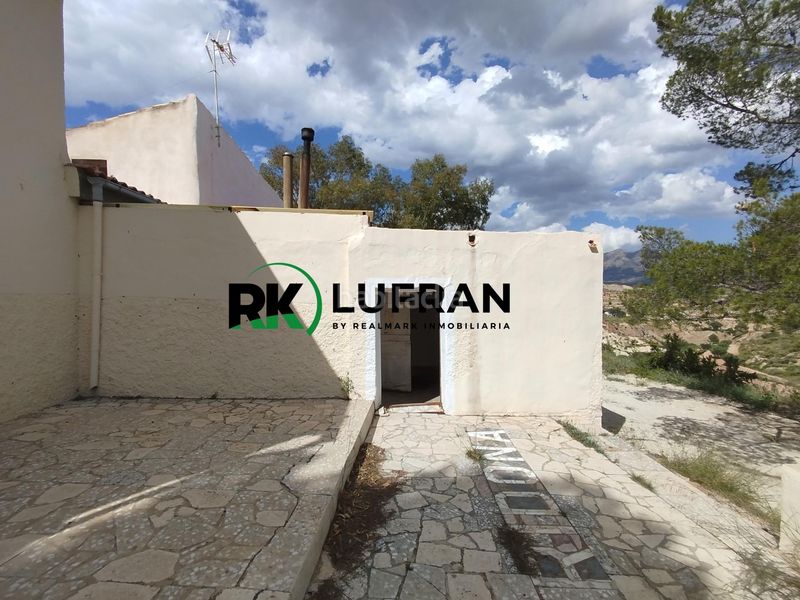 Foto ed270e06-fc6d-425b-b97d-da2f0b6a1577. Casa a Xixona
