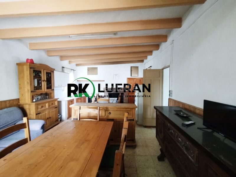 Foto f97d9421-d94f-4c3f-9dc3-950d526dd50c. Casa a Xixona