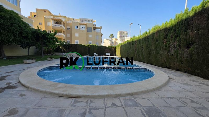 Foto fc556be5-0f9a-4de9-837b-0410bcef246b. Pis amb aparcament piscina a Playa Muchavista Campello (el)