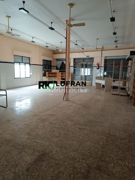 Foto 5e9f7959-d29d-4e27-a95e-a17d7bc99107. Casa amb aparcament a San Crispín-Huerta Nueva-Estación Elda