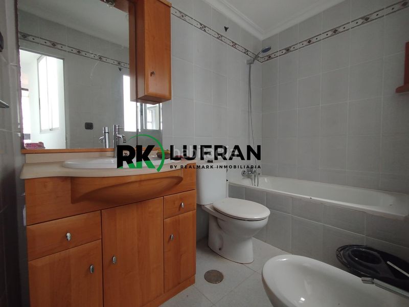 Foto a4898c9a-9c2b-4320-ba5a-aebef0002b3e. Casa amb aparcament a San Crispín-Huerta Nueva-Estación Elda