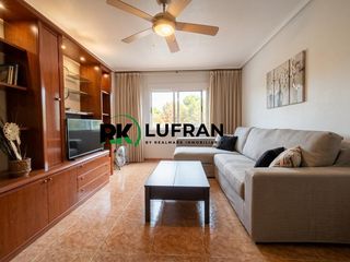 Etagenwohnung in Las Trescientas-San Francisco-Ciudad Vergel