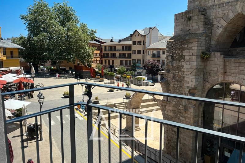 Foto 69efc083-f110-4758-9c55-2f9016040439. Piccolo appartamento in plaça de santa maria 3 in Puigcerdà