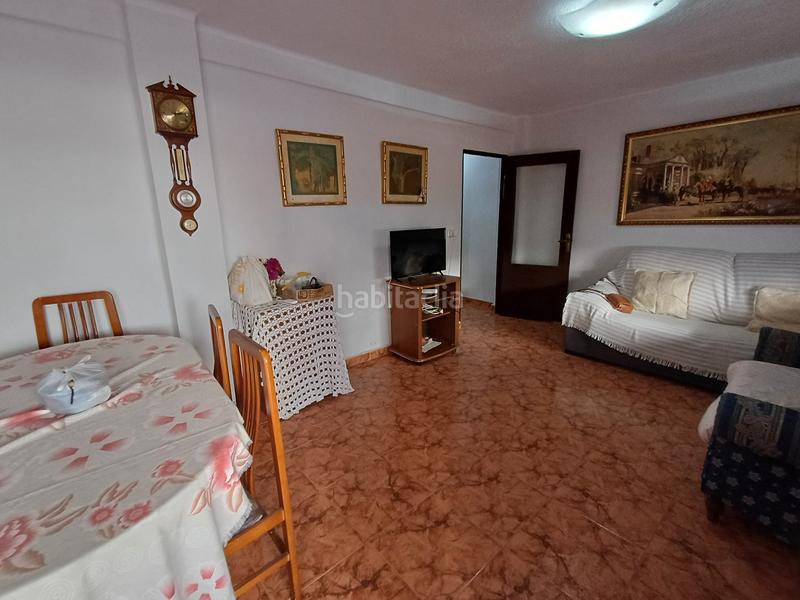 Foto 2ee44407-c044-4874-b843-ad885a98b91b. Piso en Benetússer