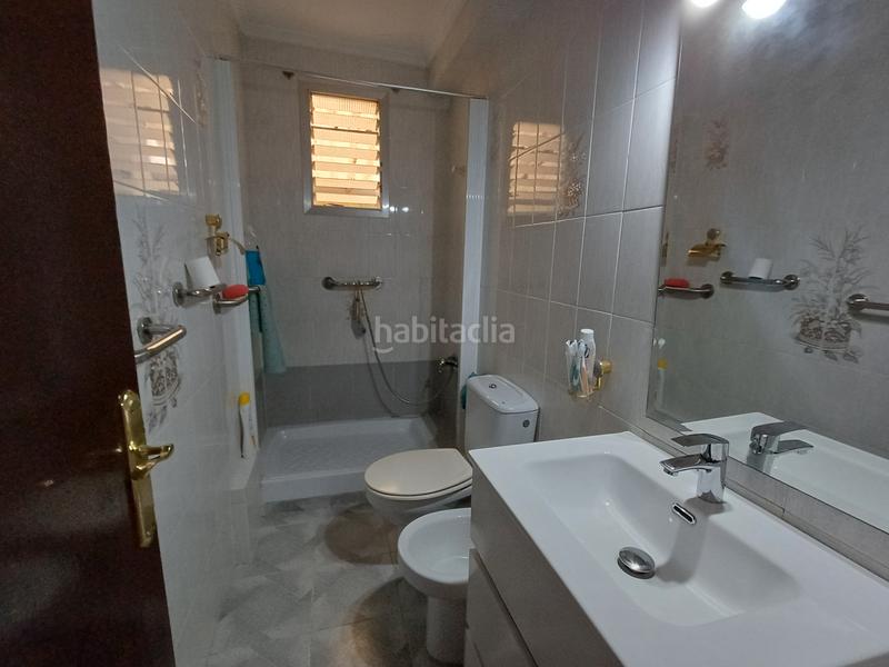 Foto 92741a4e-f778-43da-acb3-05f402959c10. Piso en Benetússer