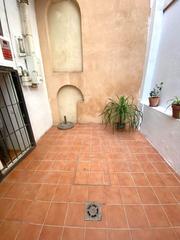 Pis  Carrer de l'olivera. Planta baja con terraza