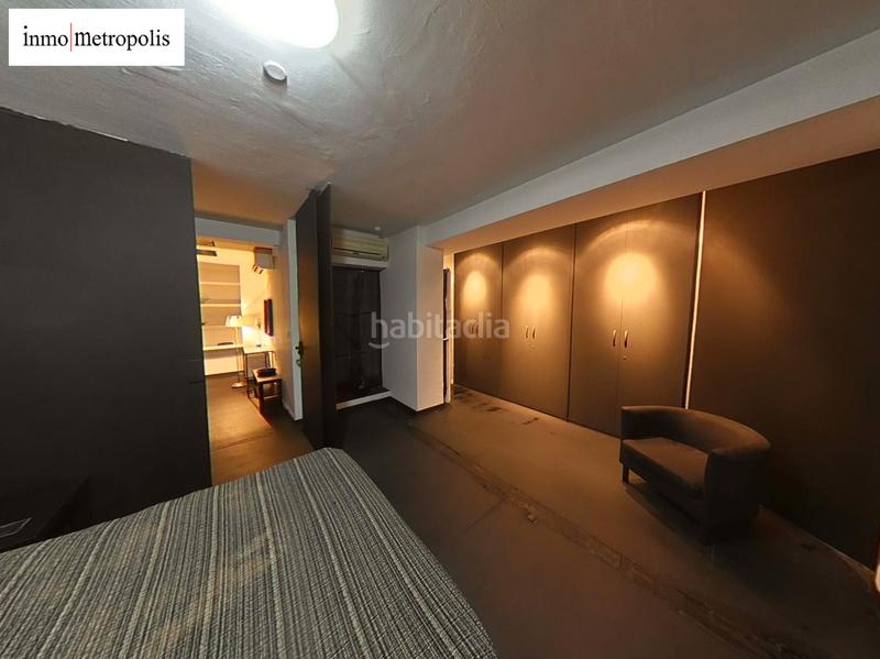 Foto 926fda2b-b0cb-4ac0-84e6-28dbd3dc1066. Local comercial local vivienda en buena zona en Putget - Farró Barcelona