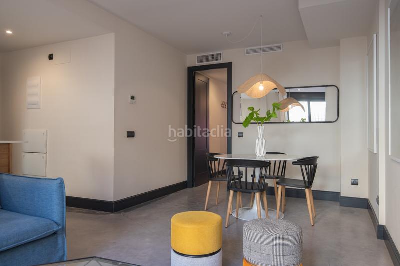 Foto 0c3ca5e3-d7ed-4bd9-b0ed-df581547b29f. Alquiler piso apartamento con jardín y parking en Madrid